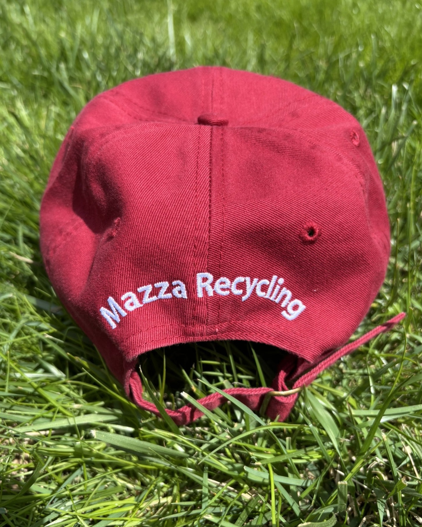 Mazza Tree Red Hat